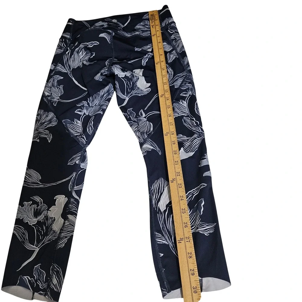 Athleta Navy Floral High Rise 7/8 Leggings S 291787 Reflective Trim Pocket